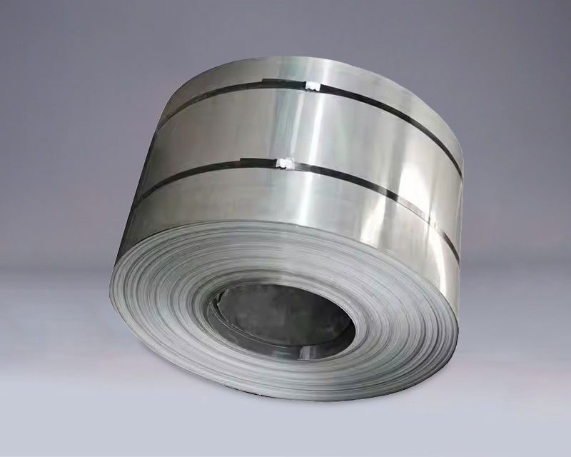 Frigus-advolvit Steel Coil